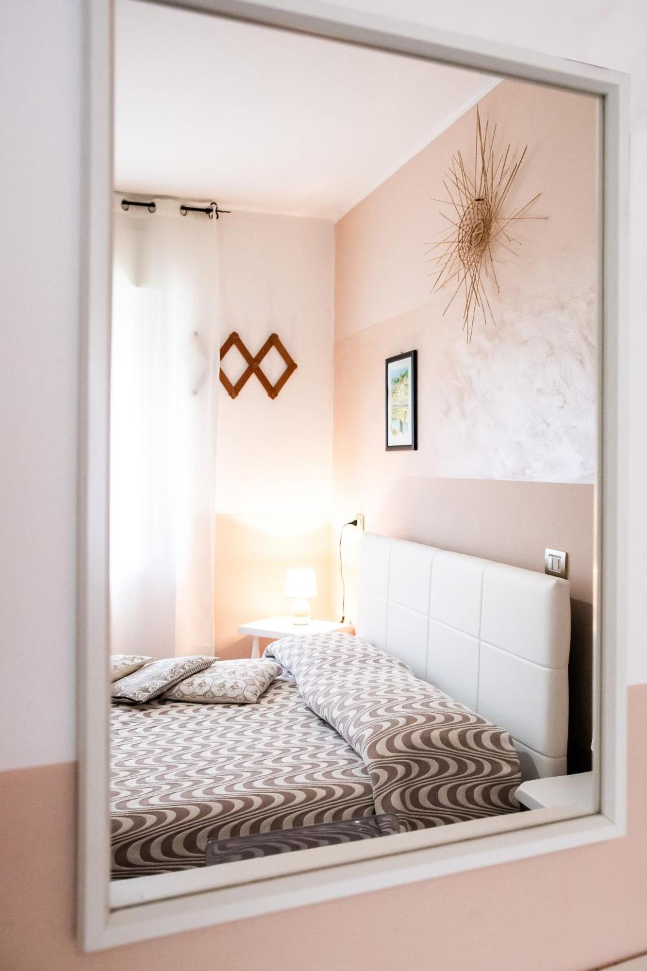 I Gerani Bed & Breakfast Боза Екстериор снимка